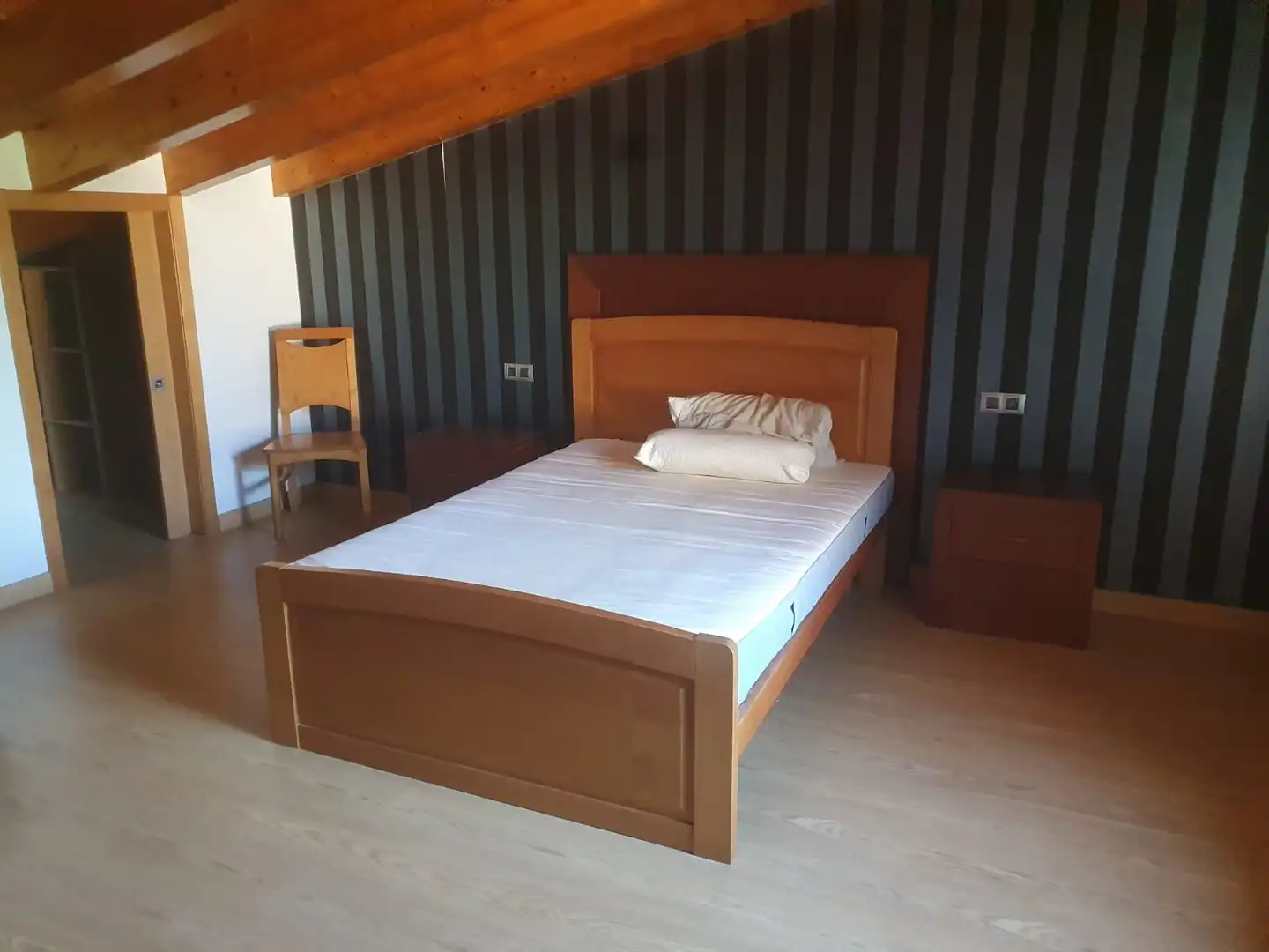 Casa rústica amb terrassa en venda a Pantón, imagen 9
