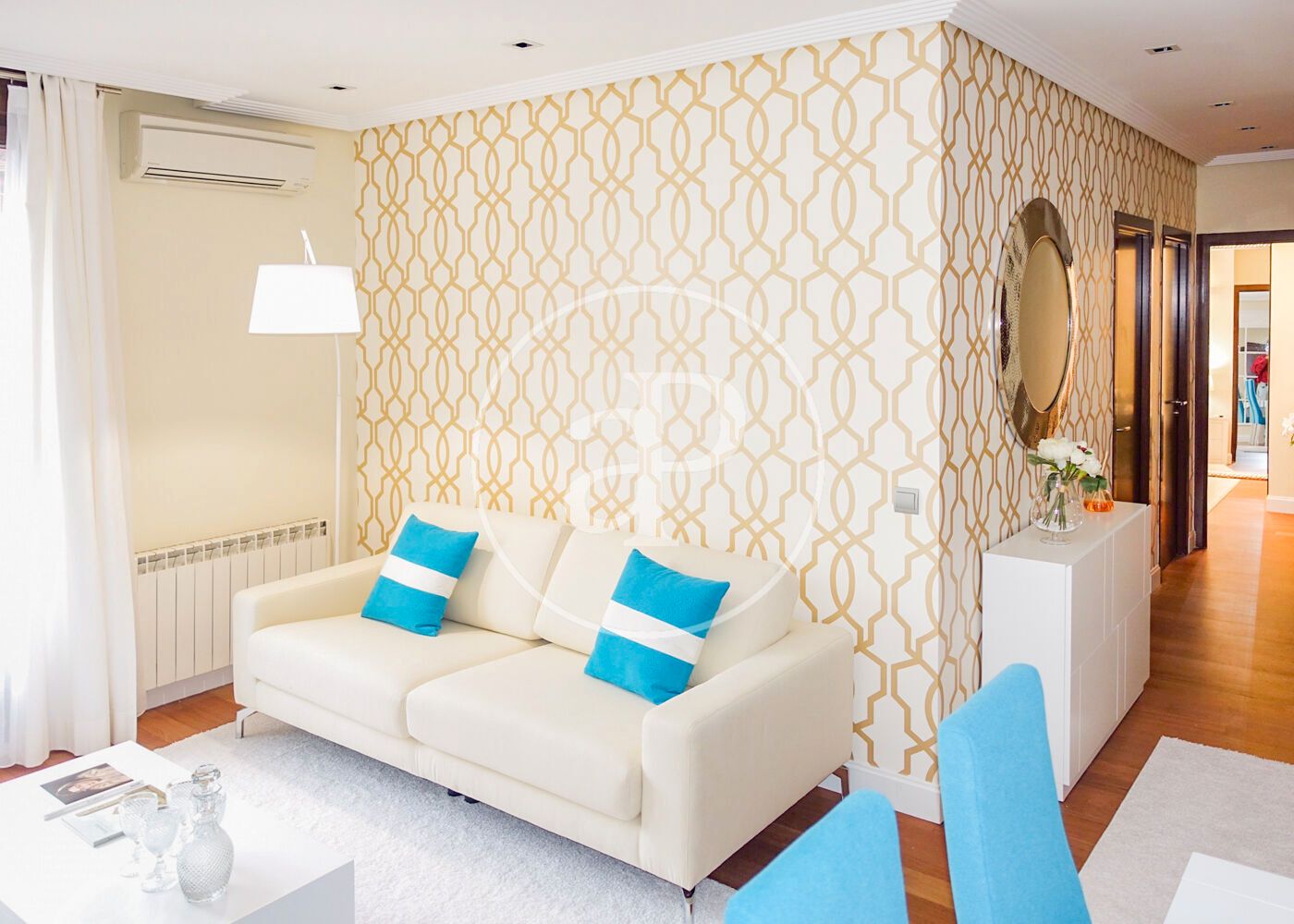 Sala d'estar de Pis de lloguer en  Madrid Capital amb Aire condicionat, Calefacció i Moblat