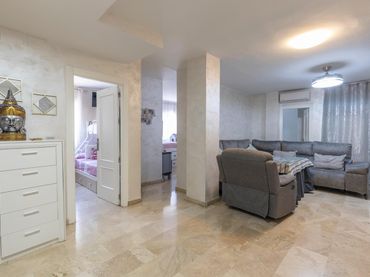 Wohnung mit Aufzug zum Verkauf in Calle Alhambra 28