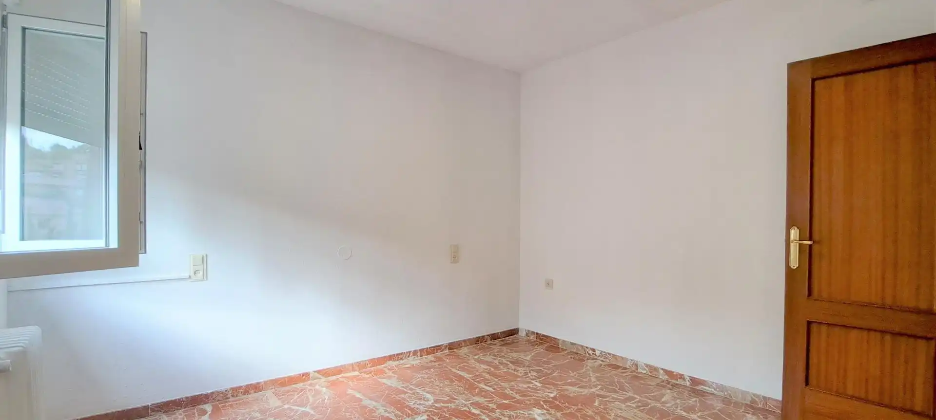 Dormitori de Dúplex de lloguer en Granada amb Aire condicionat i Traster