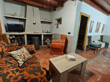 Casa aparellada en venda a Las Mercedes - El Carmen