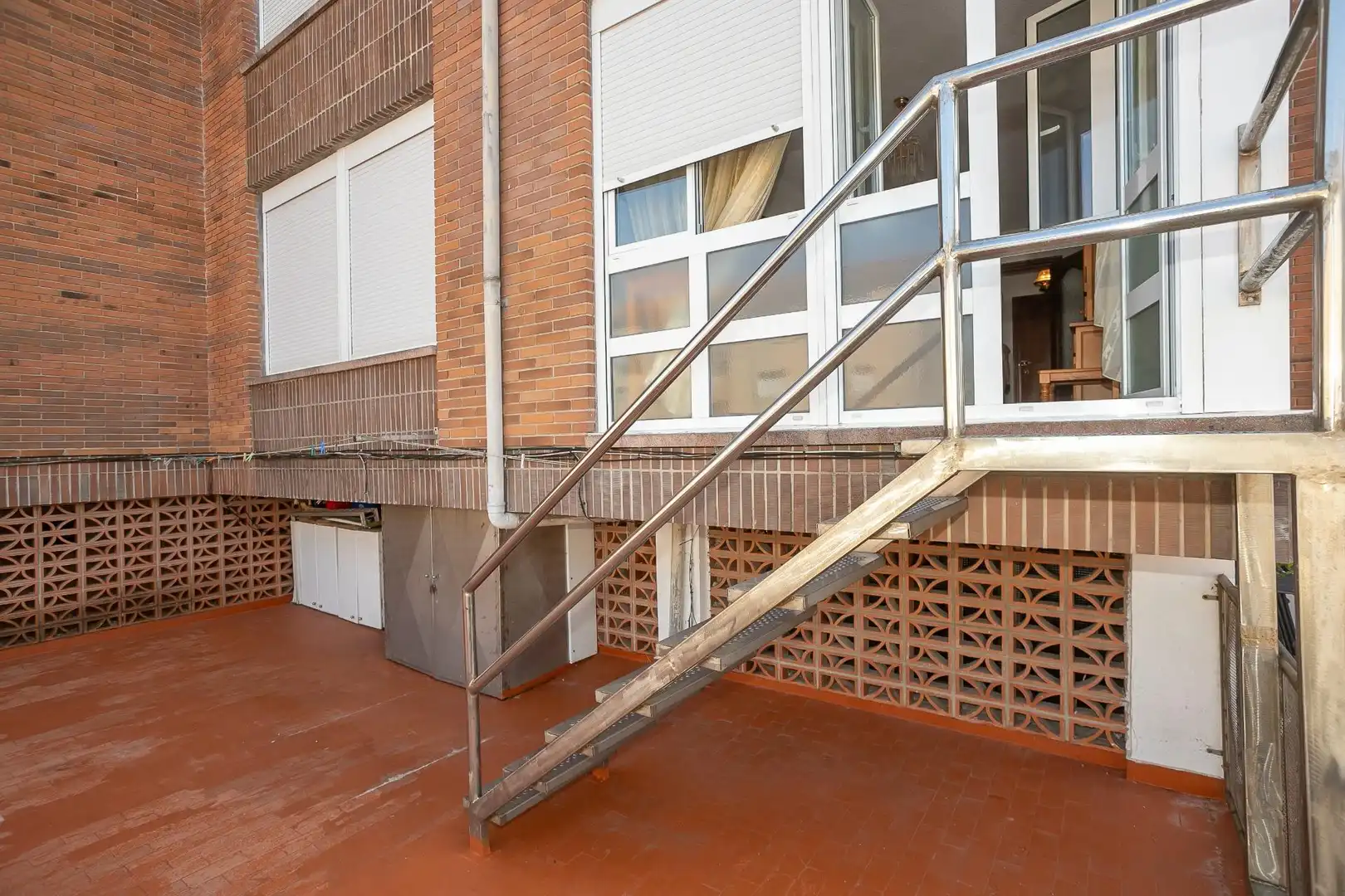 Vista exterior de Pis en venda en San Vicente de la Barquera amb Terrassa