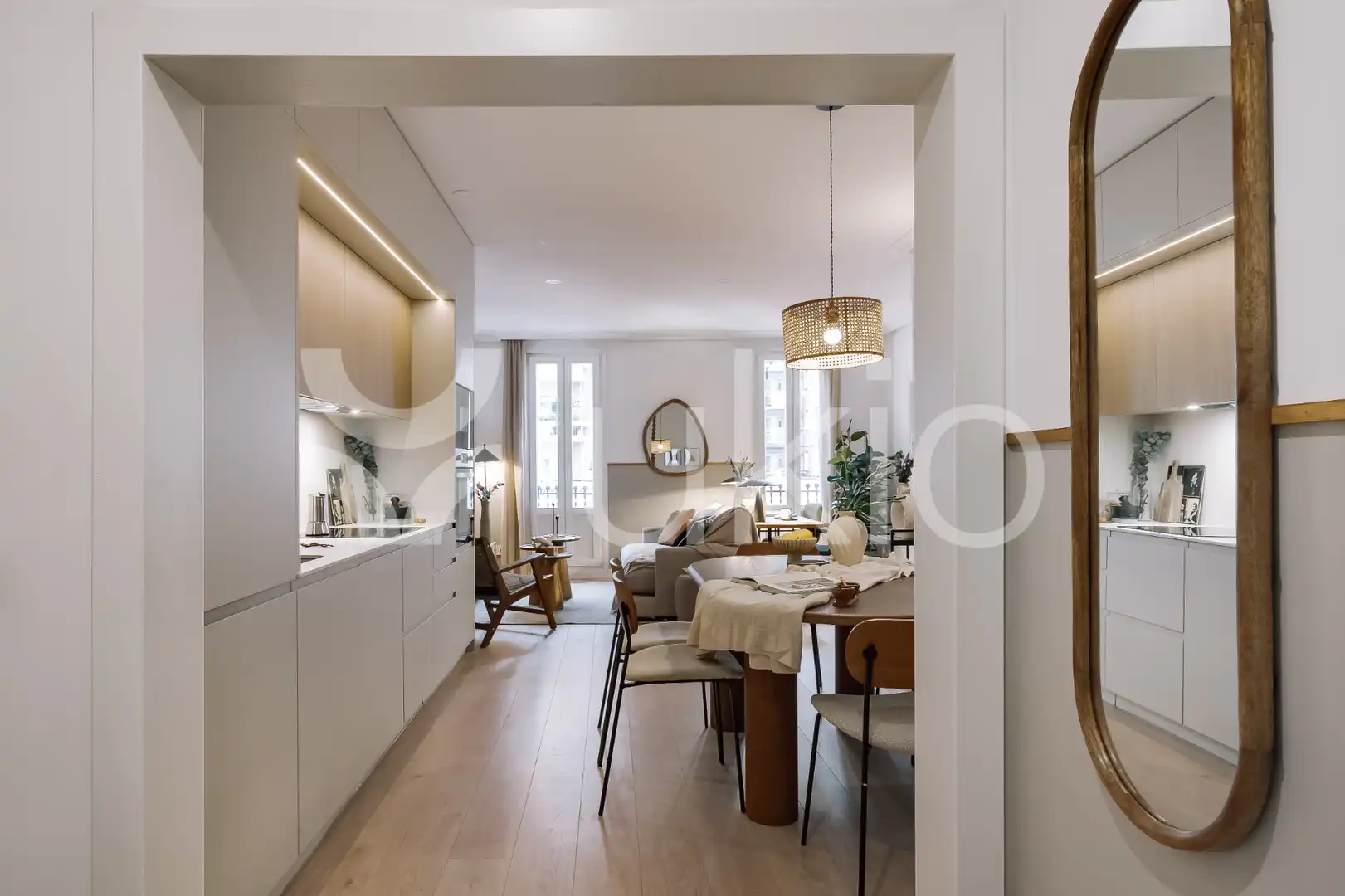Sala de estar de Apartamento de alquiler en Madrid con Aire acondicionado, Calefacción y Amueblado