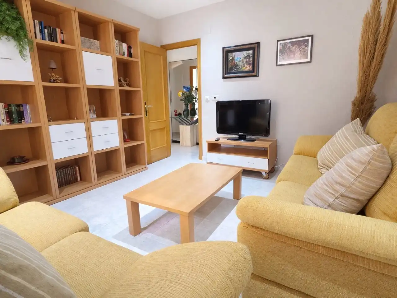 Piso en venta en Esperodion Portes Requesens 49, imagen 2