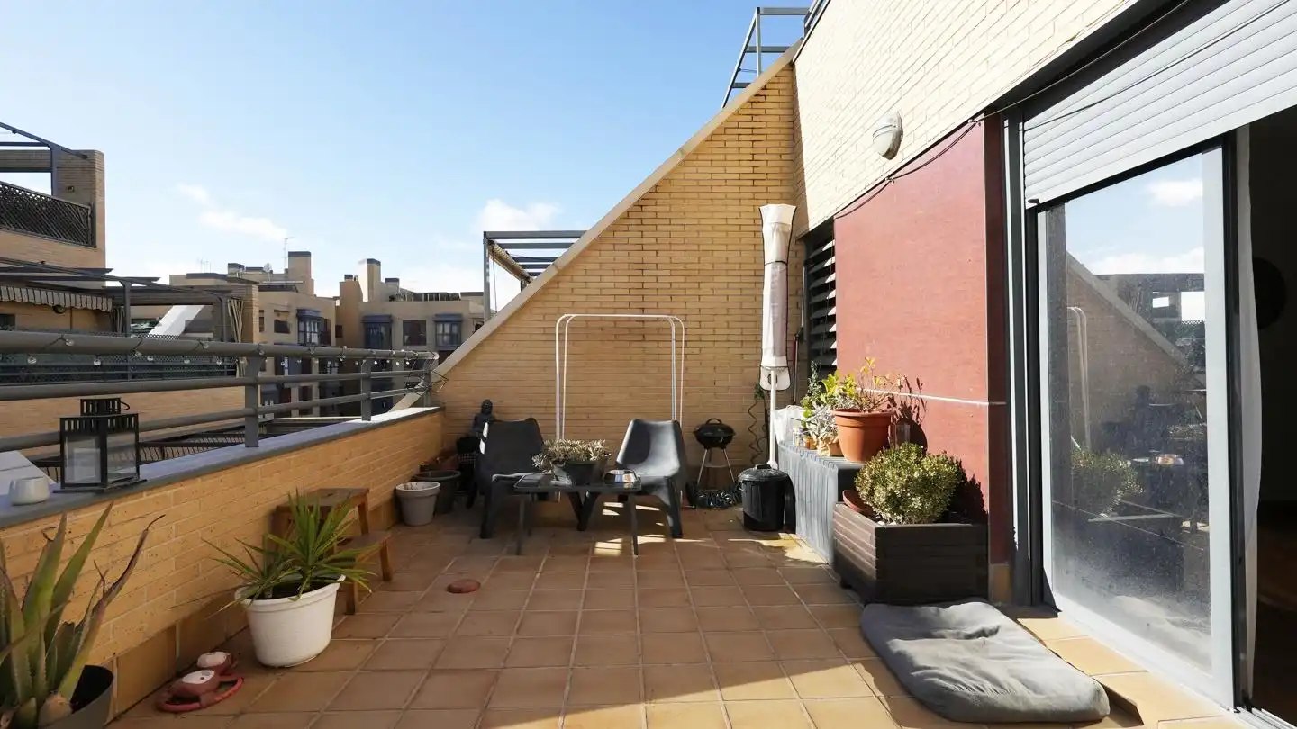 Terraza de Ático en venta en Madrid con Calefacción, Terraza y Trastero
