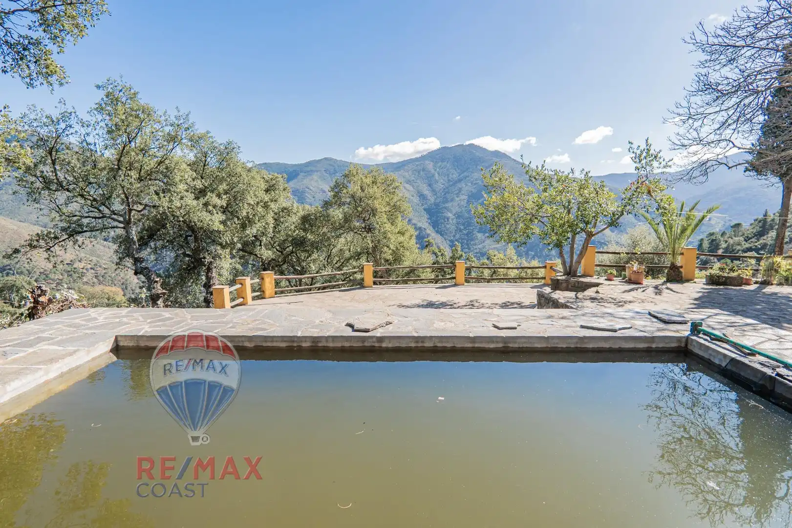 Vista exterior de Finca rústica en venta en Jubrique con Jardín privado, Terraza y Piscina