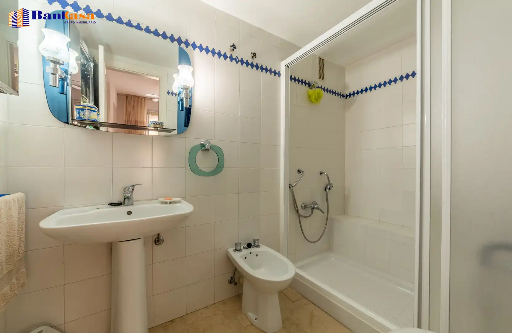 Baño de Piso en venta en Fuengirola con Trastero y Piscina comunitaria