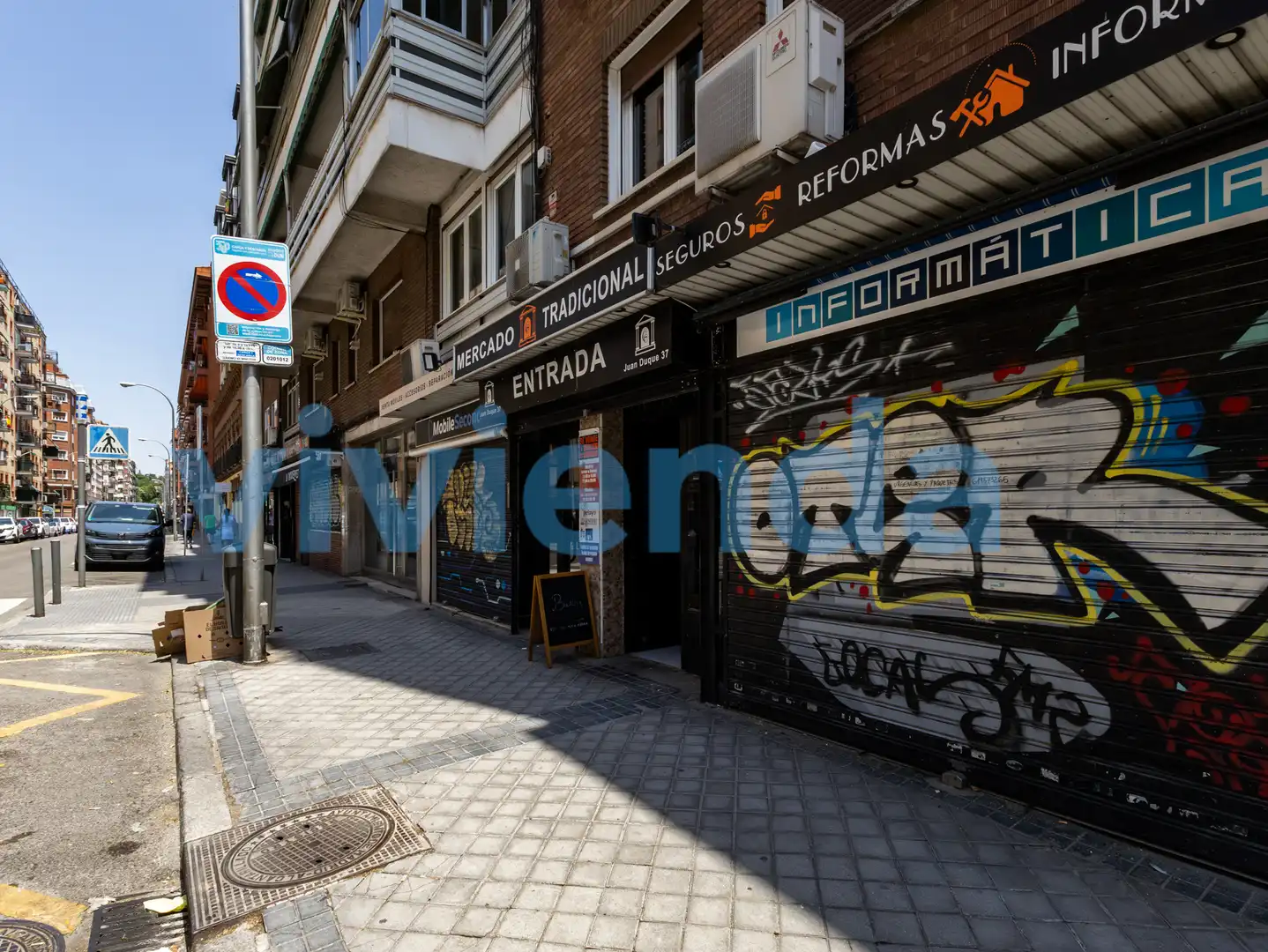 Exterior view of Commercial properties for sale in Madrid