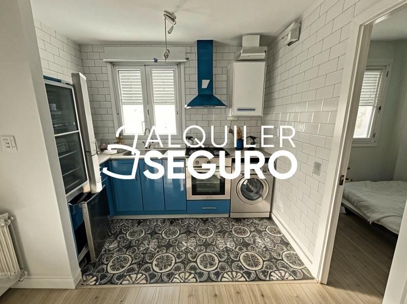 Kitchen of Flat for rent in  Madrid Capital  with Heating and Terrace