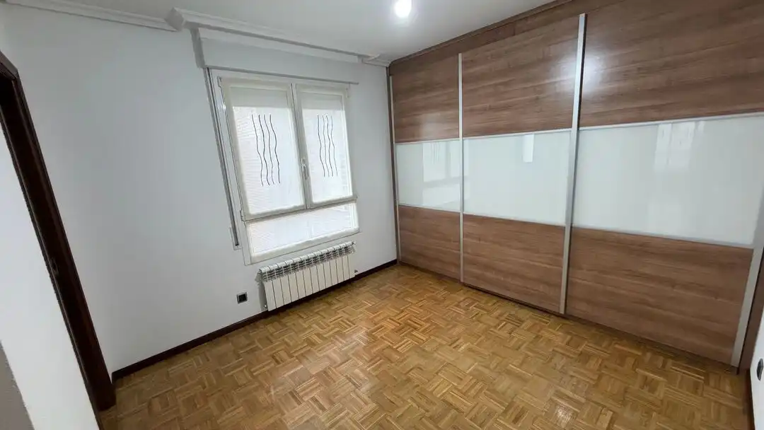 Bedroom of Flat for sale in Vitoria - Gasteiz  with Heating, Terrace and Storage room