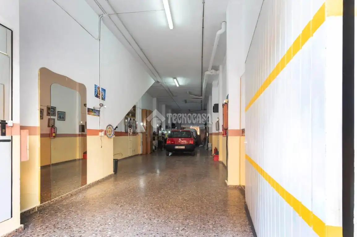 Houses for sale in Valencia  with Air Conditioner, Terrace and Balcony