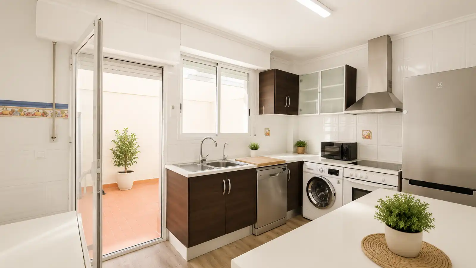 Cuina de Casa o xalet en venda en Elche / Elx amb Aire condicionat, Calefacció i Jardí privat
