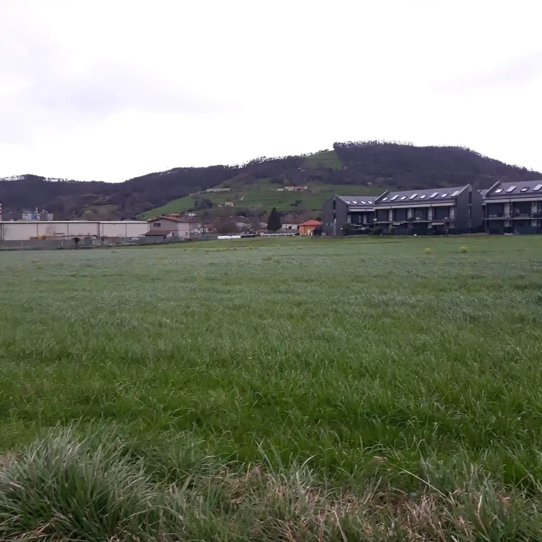 Terreno rustico in vendita a Santa María de Cayón