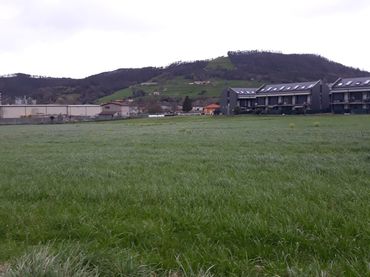 Terreny rústic en venda a Santa María de Cayón