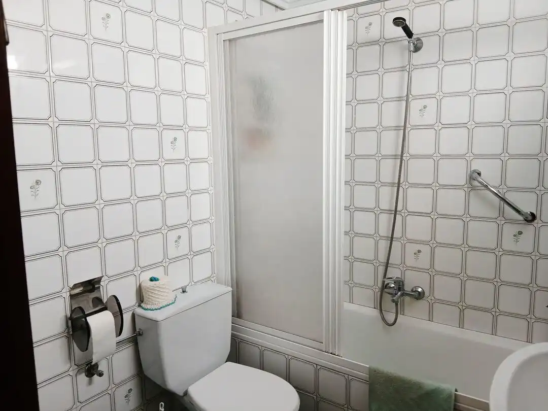 Baño de Piso en venta en Ezcaray con Calefacción