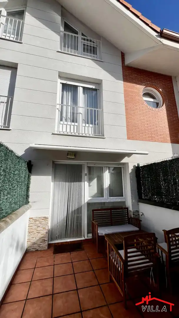 Vista exterior de Casa adosada en venta en Ampuero con Calefacción, Terraza y Trastero