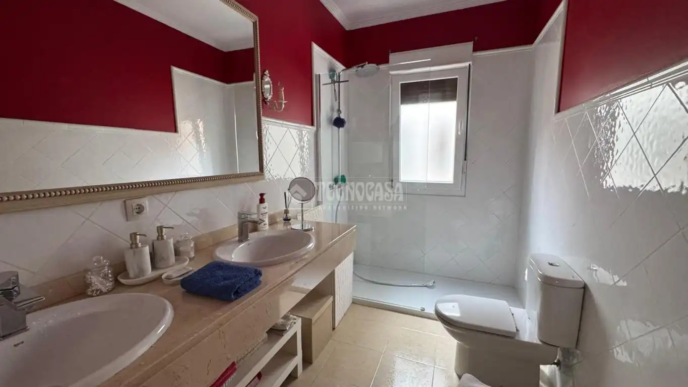 Bathroom of Flat for sale in Gijón 