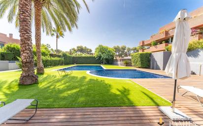 Garden of Duplex for sale in  Tarragona Capital  with Air Conditioner