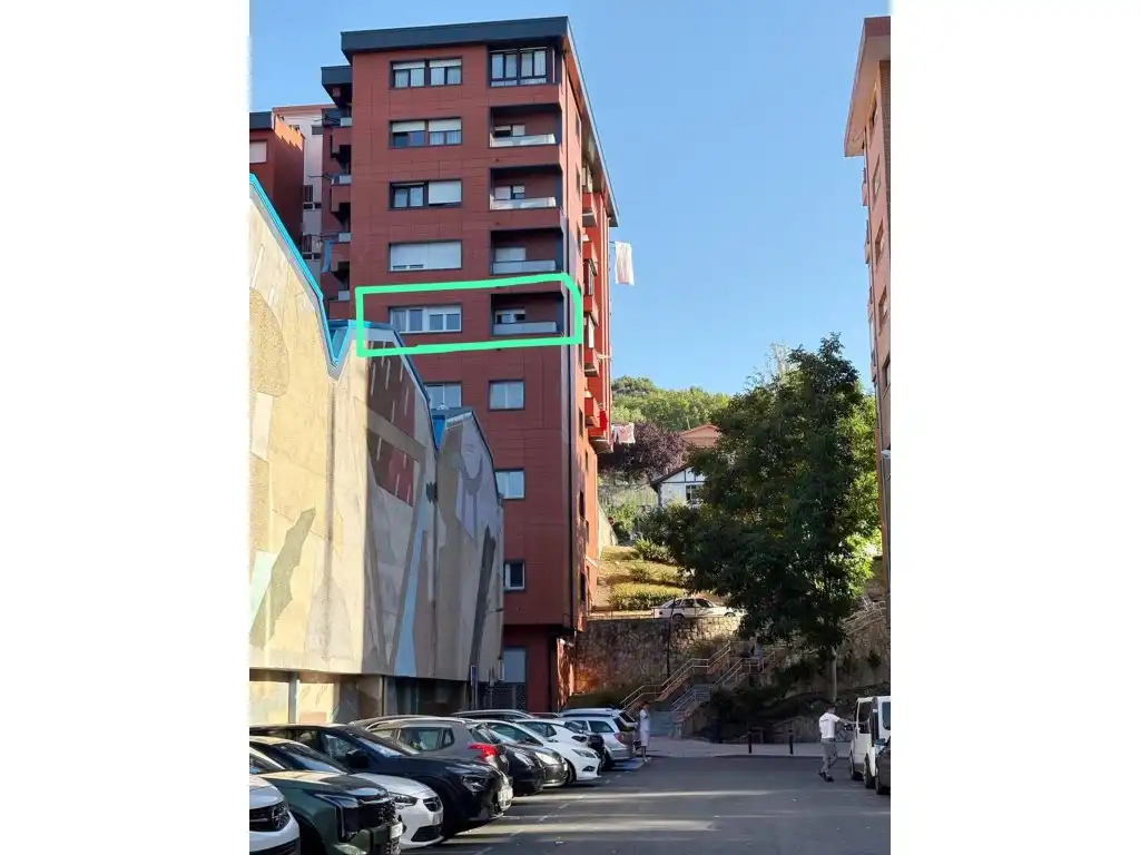 Vista exterior de Pis en venda en Abanto y Ciérvana-Abanto Zierbena
