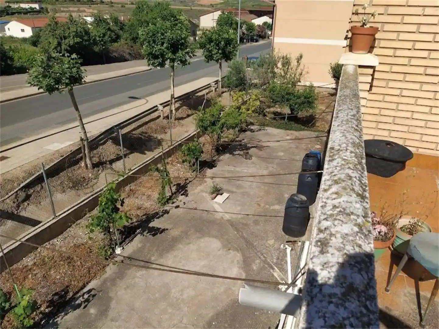 Terraza de Piso en venta en Ausejo con Jardín privado, Trastero y Amueblado