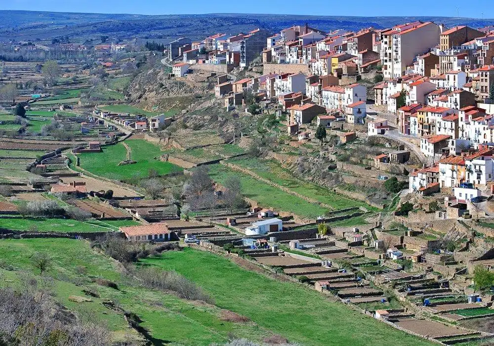 Außenansicht von Wohnung zum Verkauf in Villafranca del Cid / Vilafranca mit Heizung, Terrasse und Balkon