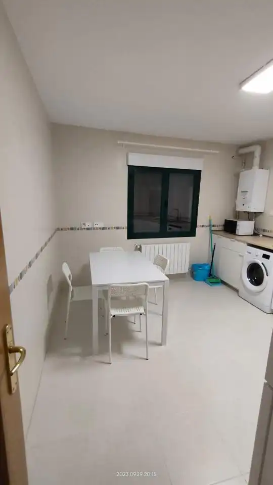 Habitación de Planta baja en venta en Tarancón con Calefacción, Trastero y Amueblado