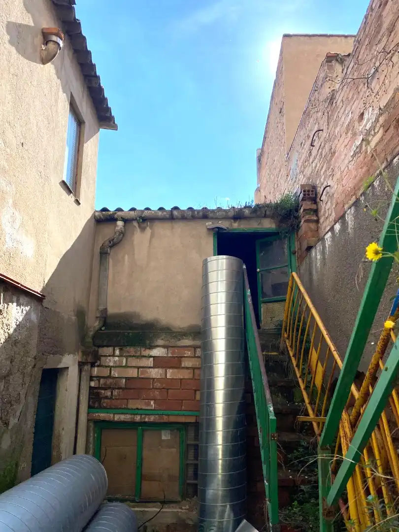 Vista exterior de Casa adosada en venta en Igualada con Trastero y Balcón