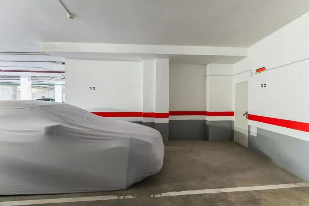 Parkplatz von Wohnungen zur Miete in Nueva Andalucía