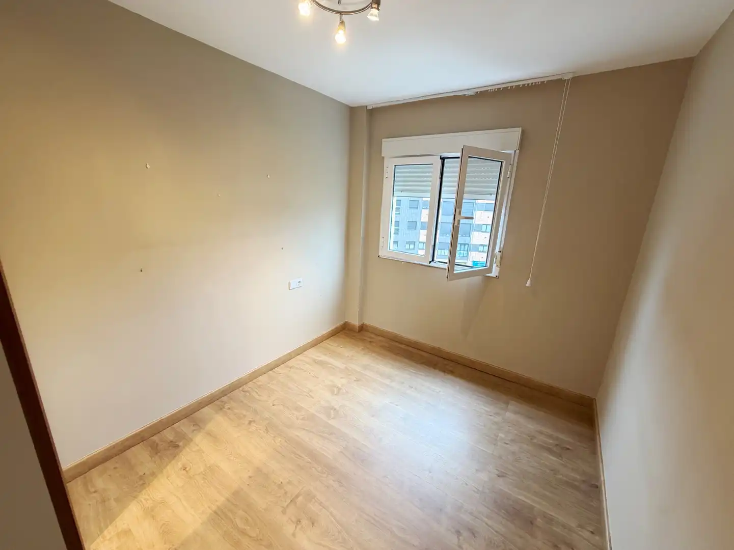 Habitación de Piso en venta en Avilés