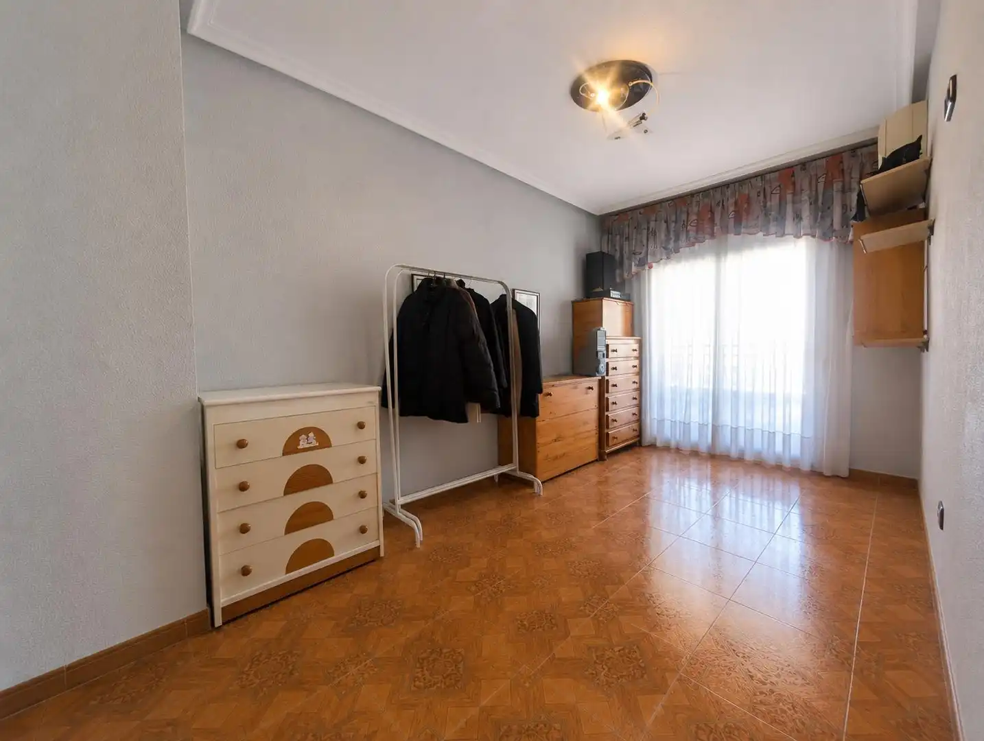 Habitación de Casa adosada en venta en Cox con Aire acondicionado, Terraza y Balcón