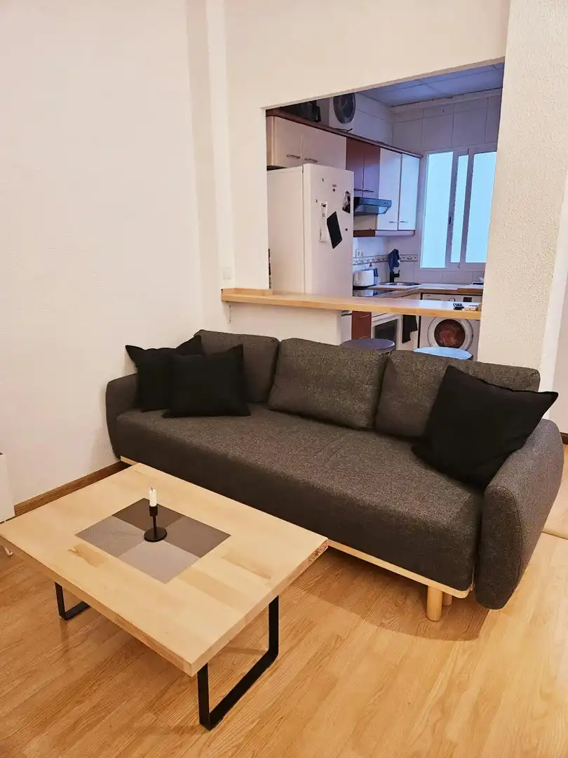 Wohnung zur Miete in N/A, Mont-Olivet