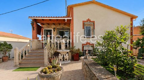 Villa con Dos Viviendas, jardín y posibilidad de piscina en Barranco Hondo en La Nucía, imatge 4