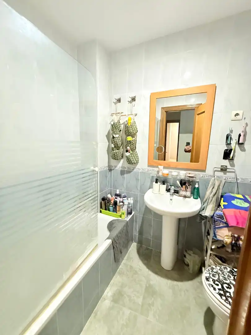 Baño de Piso en venta en Málaga con Aire acondicionado y Amueblado