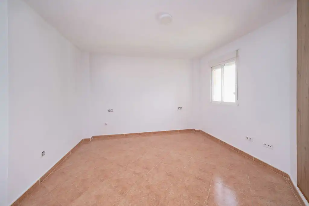 Flat for sale in Urb Colonia Santa Isabel - Res San Antonio -, Haygon - Universidad