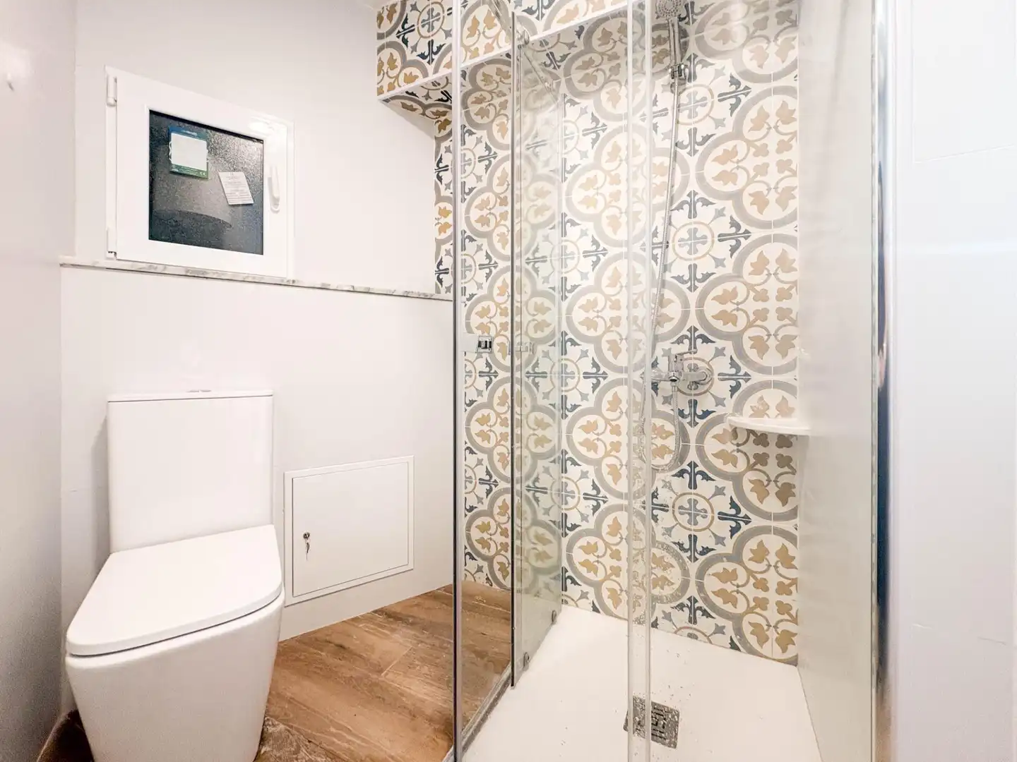 Bathroom of Flat for rent in Valencia