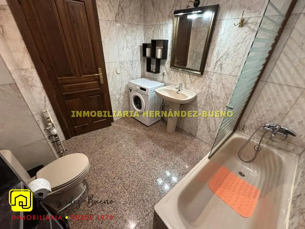 Bany de Pis en venda en Salamanca amb Aire condicionat, Calefacció i Moblat