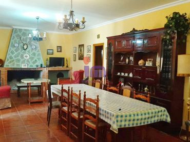 Casa rústica en venda a Valdepeñas