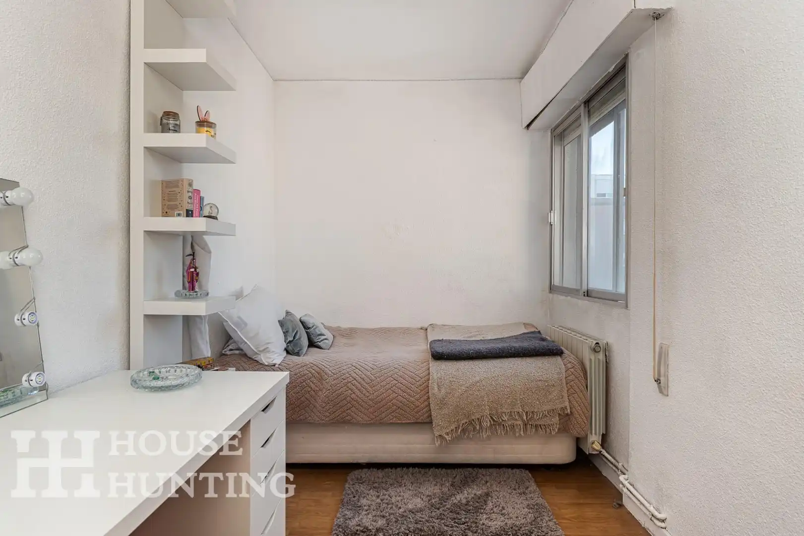 Habitación de Piso en venta en Madrid con Calefacción