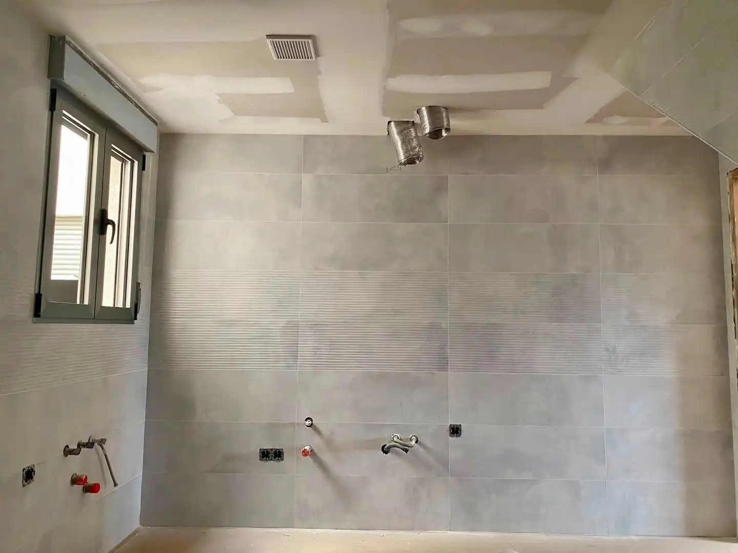 Badezimmer von Dachboden zum Verkauf in Murcia mit Klimaanlage, Terrasse und Balkon