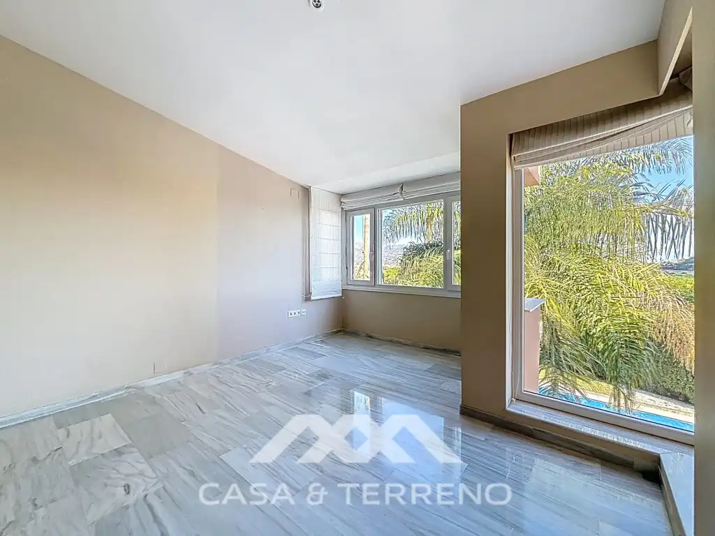 Sala d'estar de Casa o xalet en venda en Vélez-Málaga amb Aire condicionat i Piscina