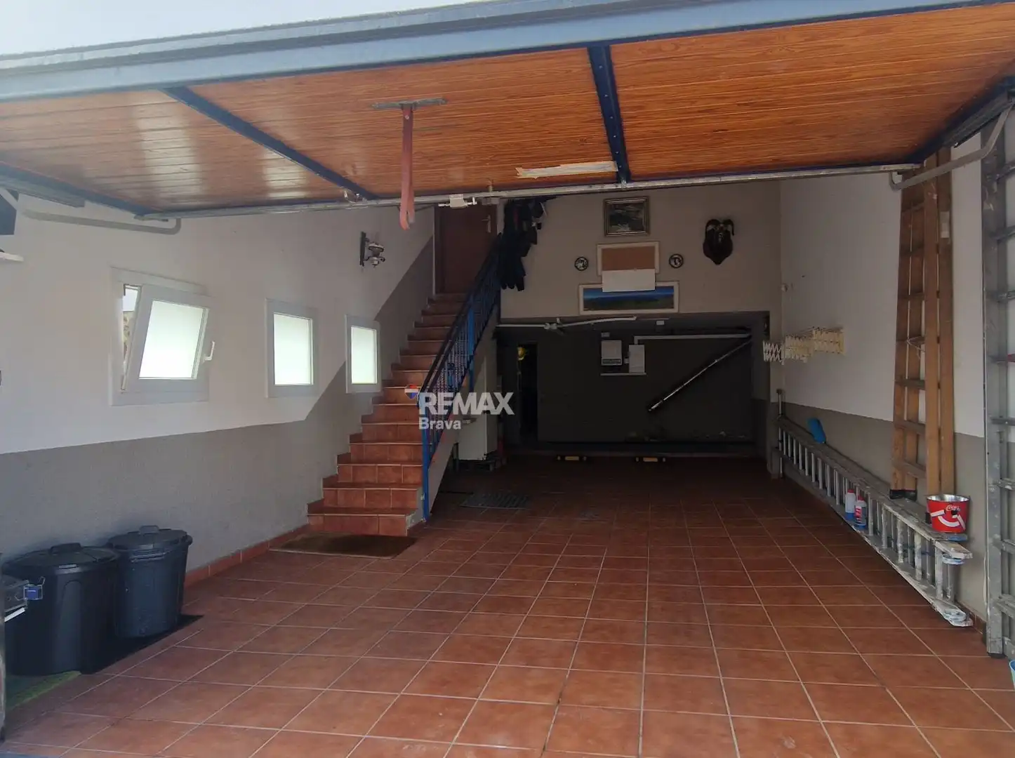 Houses for sale in Roses  with Air Conditioner, Private garden and Parquet flooring