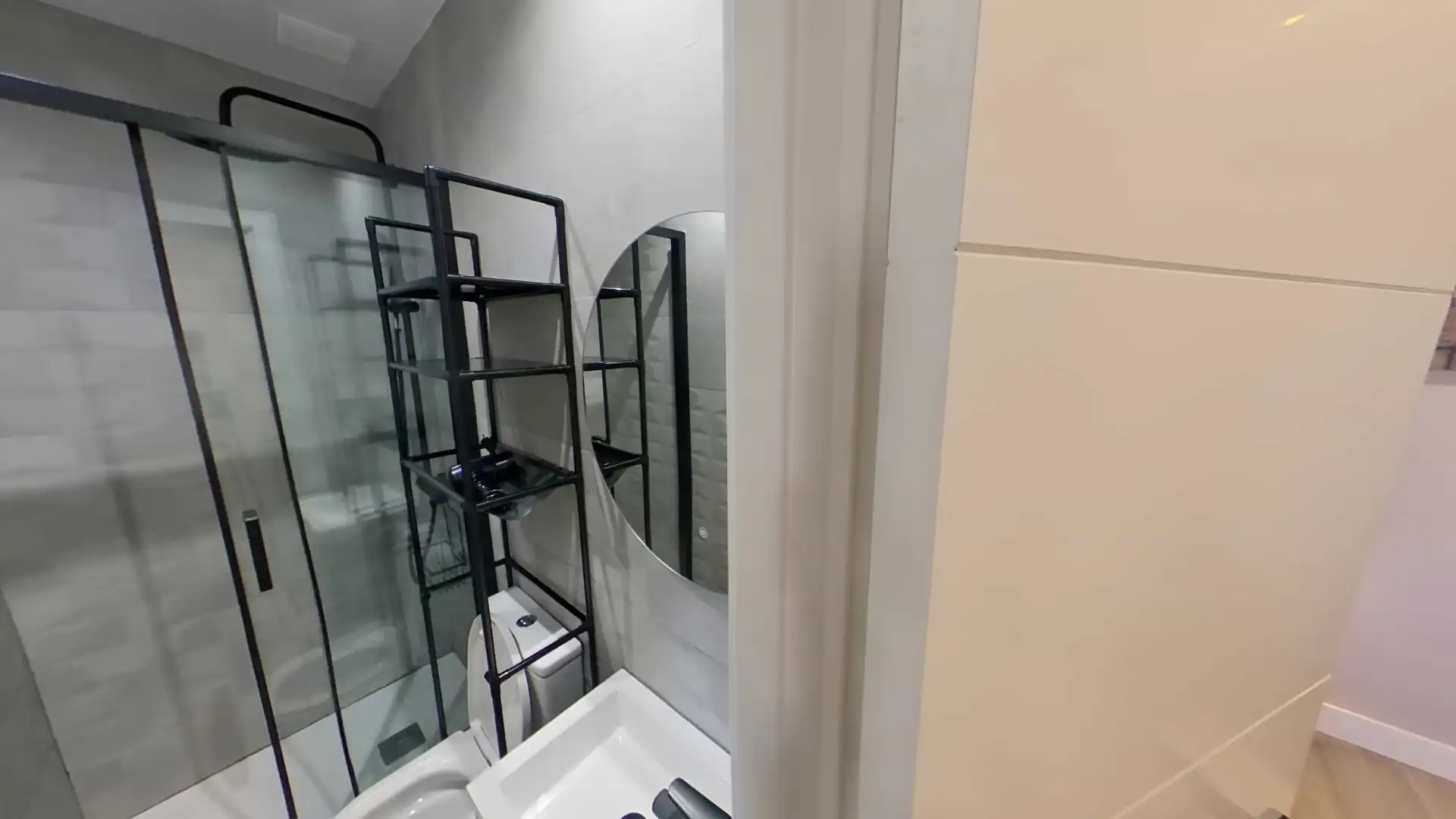 Piso con ascensor en alquiler en Calle de Juan de Olías, imagen 4