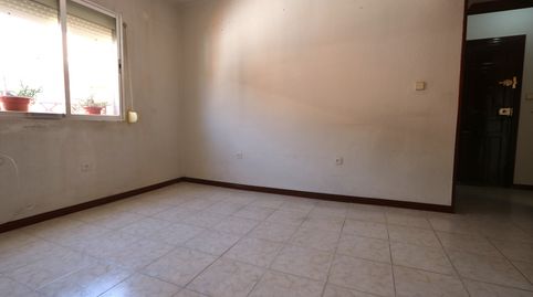 Foto 2 de Piso en venta en Calle Encarnación Oviol, Los Rosales, Madrid Capital