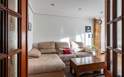 Flat for sale in Calle Calle de los Hermanos Salas, Los Corrales de Buelna