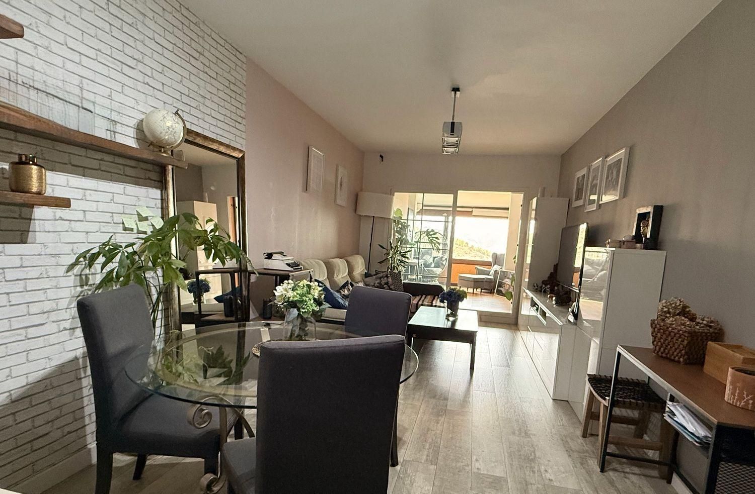 Sala d'estar de Planta baixa en venda en Rincón de la Victoria amb Aire condicionat, Terrassa i Traster