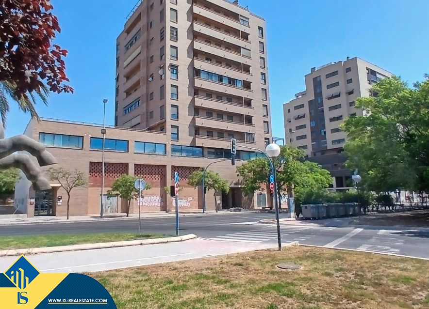 Vista exterior de Pis en venda en Alicante / Alacant amb Terrassa i Moblat