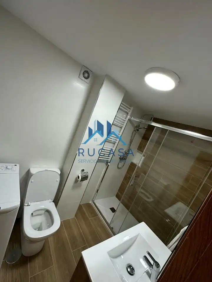 Bathroom of Flat for rent in Santander
