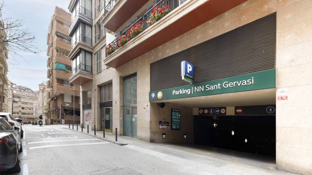 Garaje en Alquiler en  CALLE FOLGUEROLES, 19 en Sant Gervasi i la Bonanova