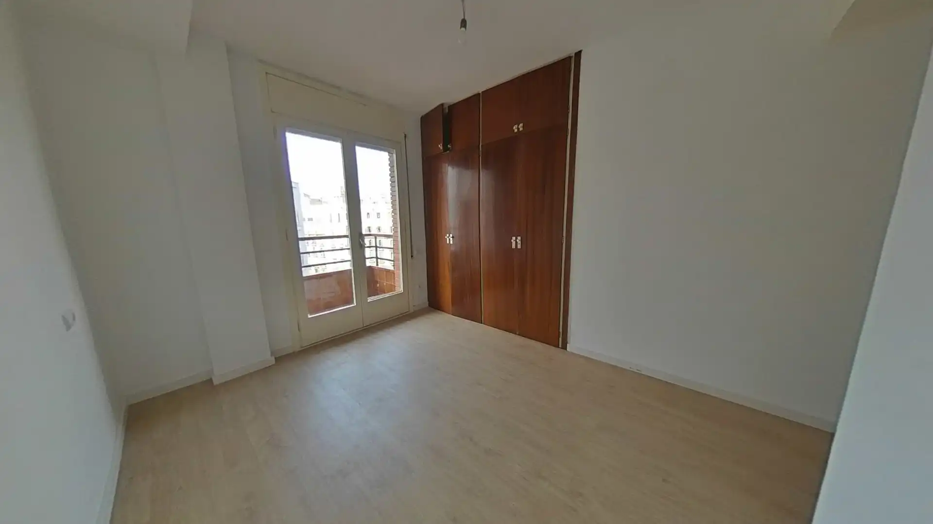 Habitación de Piso en venta en Barcelona con Calefacción