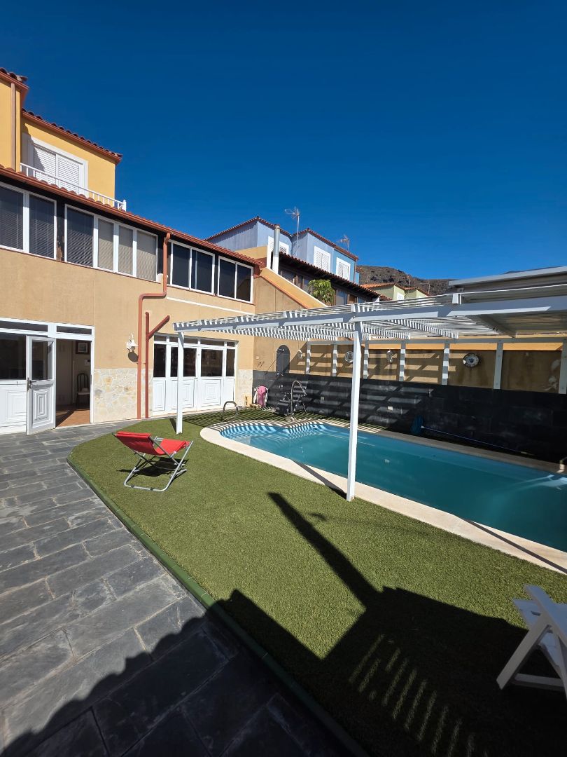 Swimming pool of Single-family semi-detached to rent in Candelaria  with Air Conditioner, Private garden and Terrace